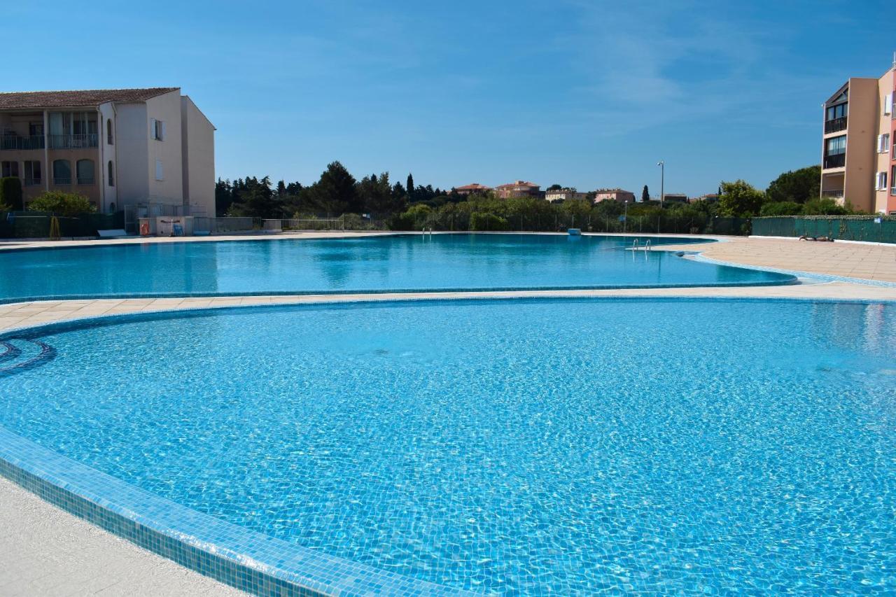 Appartement Frejus Avec Jardin, Piscine, Plage, Tennis 外观 照片